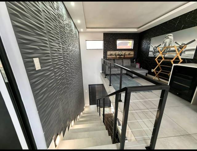 3 BEDROOM PROPERTY TO RENT IN GREENSTONE HILL